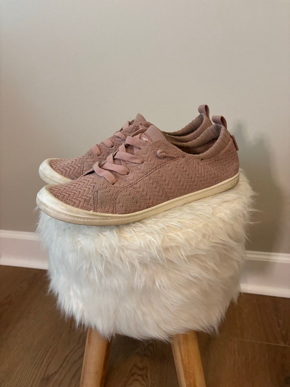 Roxy Bayshore Knit Slip-On Sneakers size 11